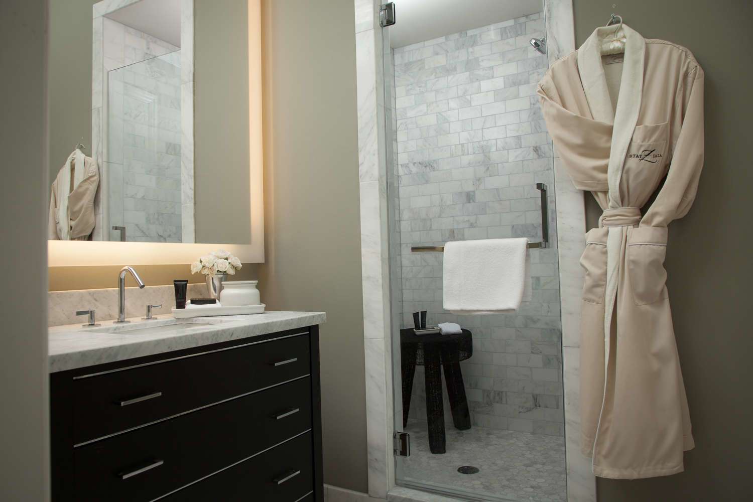 Bungalow-11-Bath-WEB