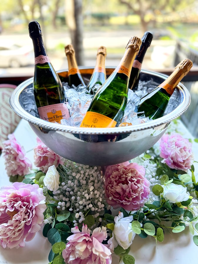 Champagne Sundays 