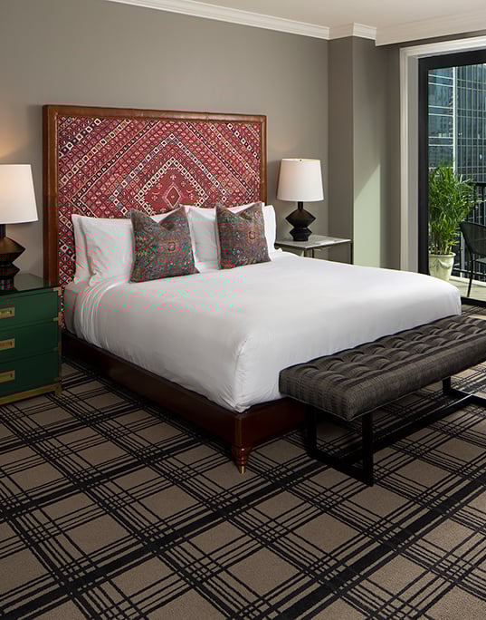 ZaZa-ATX-BalconyCornerSuite-BED-2-1