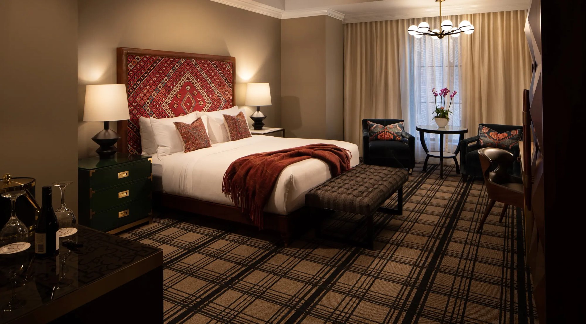 ZaZa-ATX-CornerSuiteKing-BED