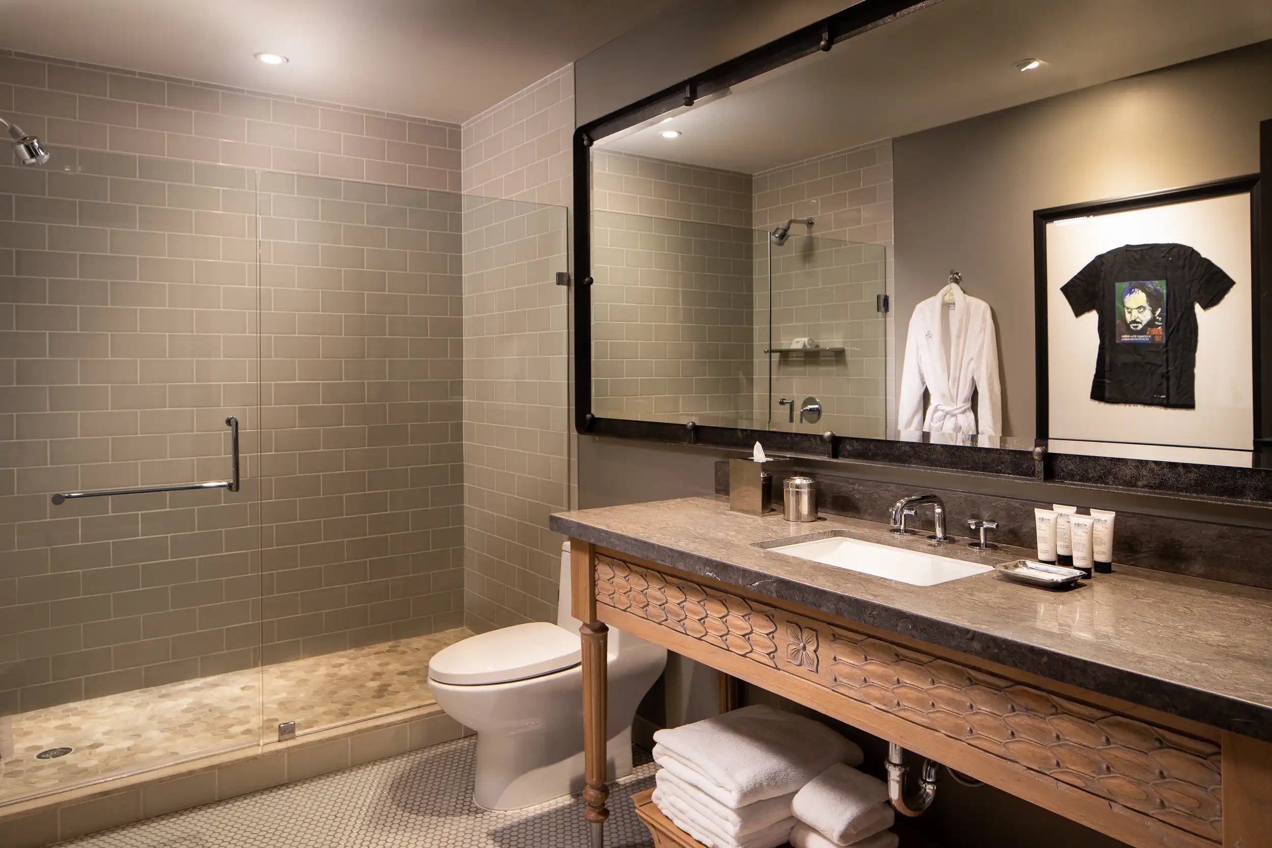 ZaZa Austin Guest Rooms Corner Suite King 3