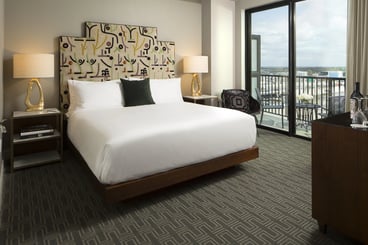 ZaZa-MCity-GuestRoom-ORIGINAL-BalconyCornerSuiteKing-1