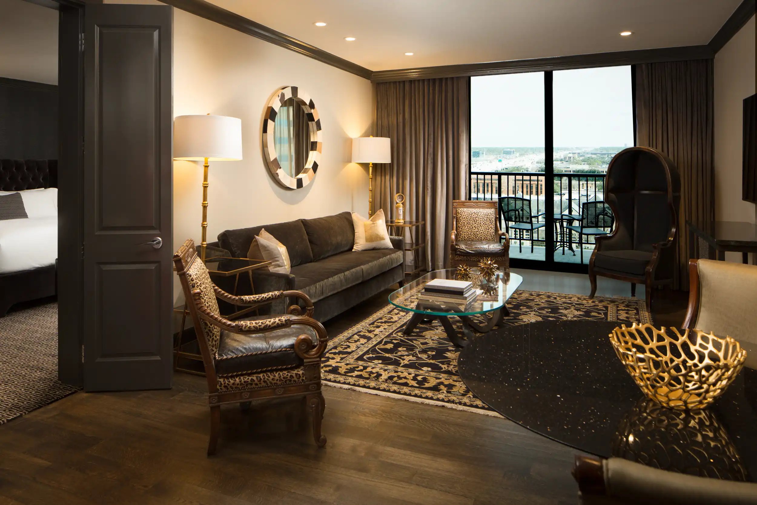 Hotel ZaZa Houston Memorial City Mag7 Suite BlackGold