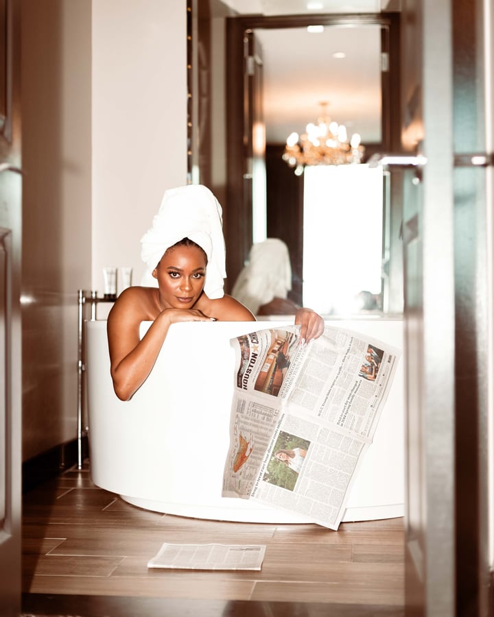 Woman-Bathtub-Newspaper