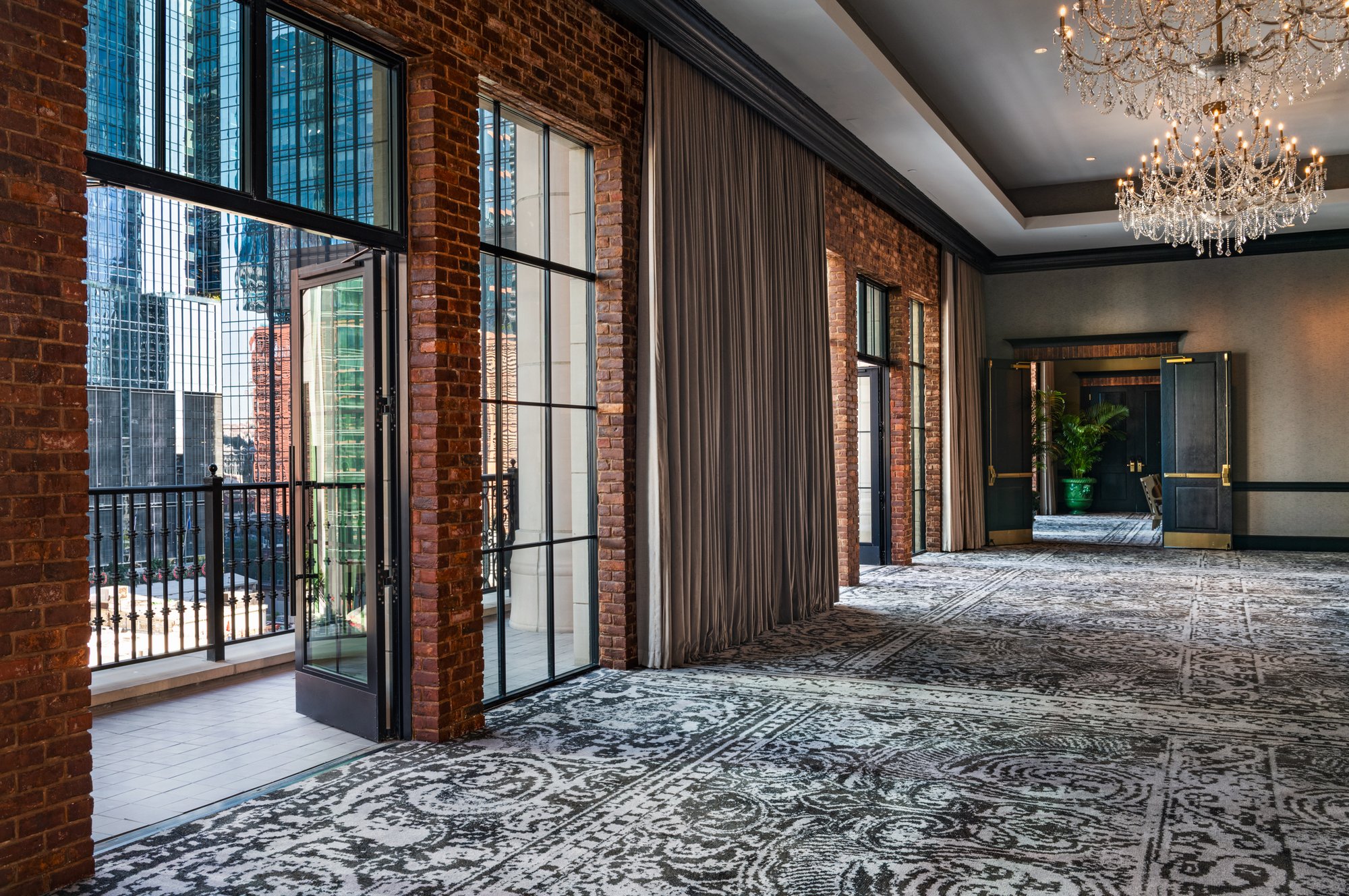 ZaZa-ATX-Ballroom-GOLD-STANDARD-Balcony