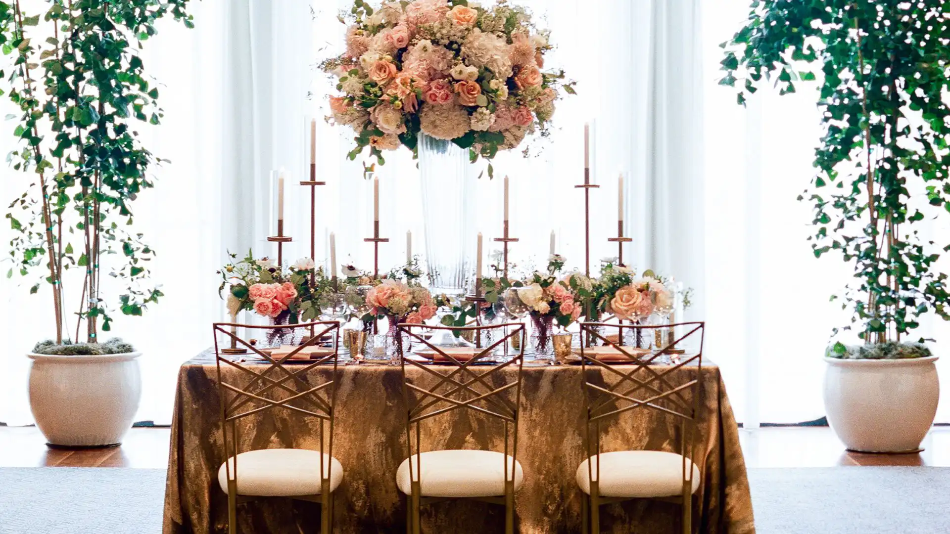MCITY-Wedding-TableSetup