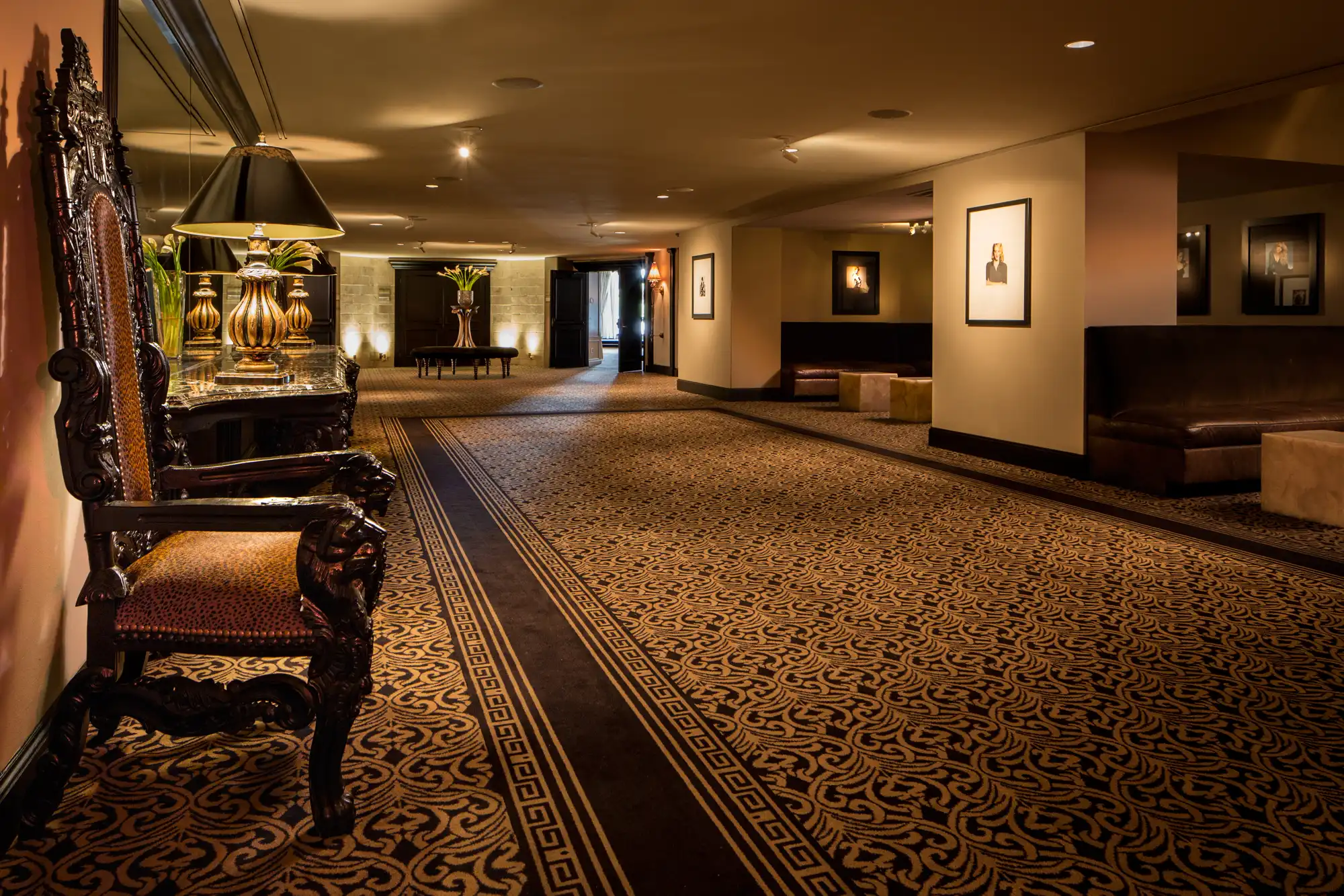 ZaZa-HMD-PHANTOM-BALLROOM-PreFunction-1