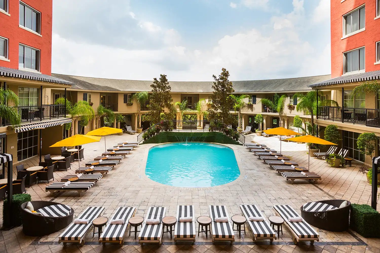 ZaZa-HOU-Poolside-4