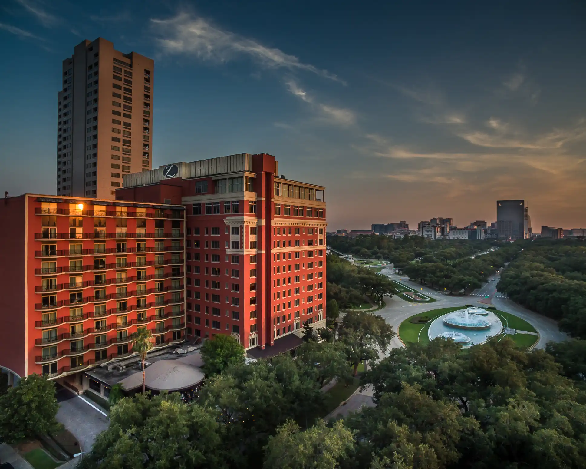 Hotel ZaZa Houston Museum District Exterior