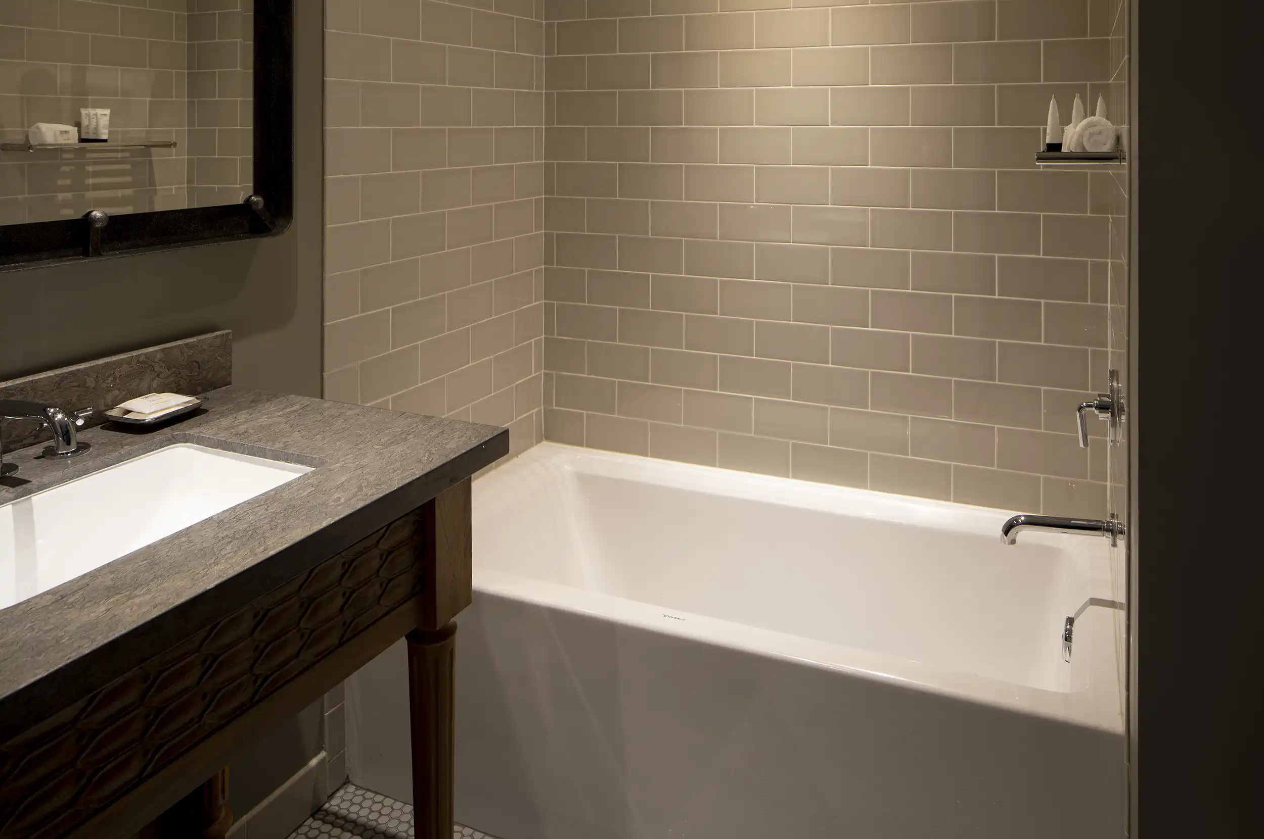 ZaZa-ATX-BalconyCornerSuite-6