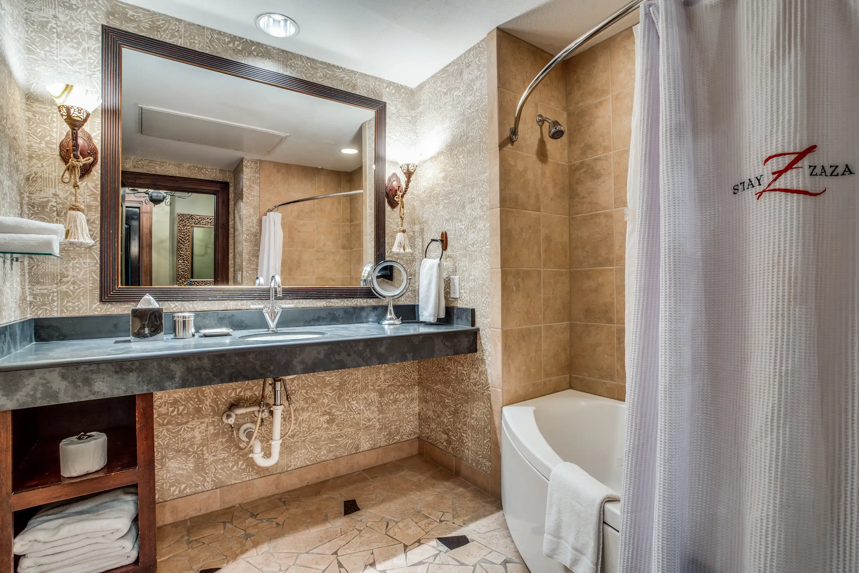 ZaZa-DAL-CONCEPT-SUITE-EastIndies-3
