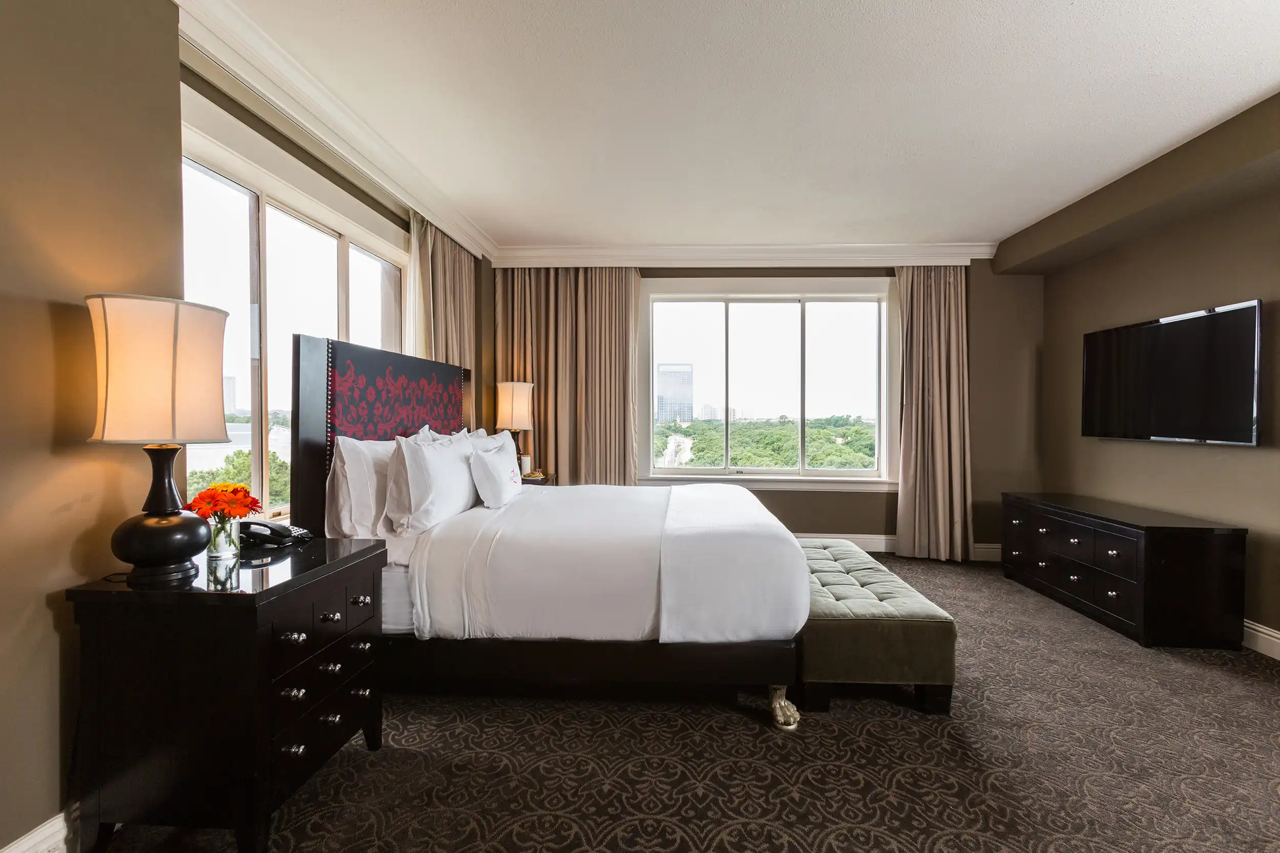 ZaZa-HOU-STANDARD-ROOM-Divino-4