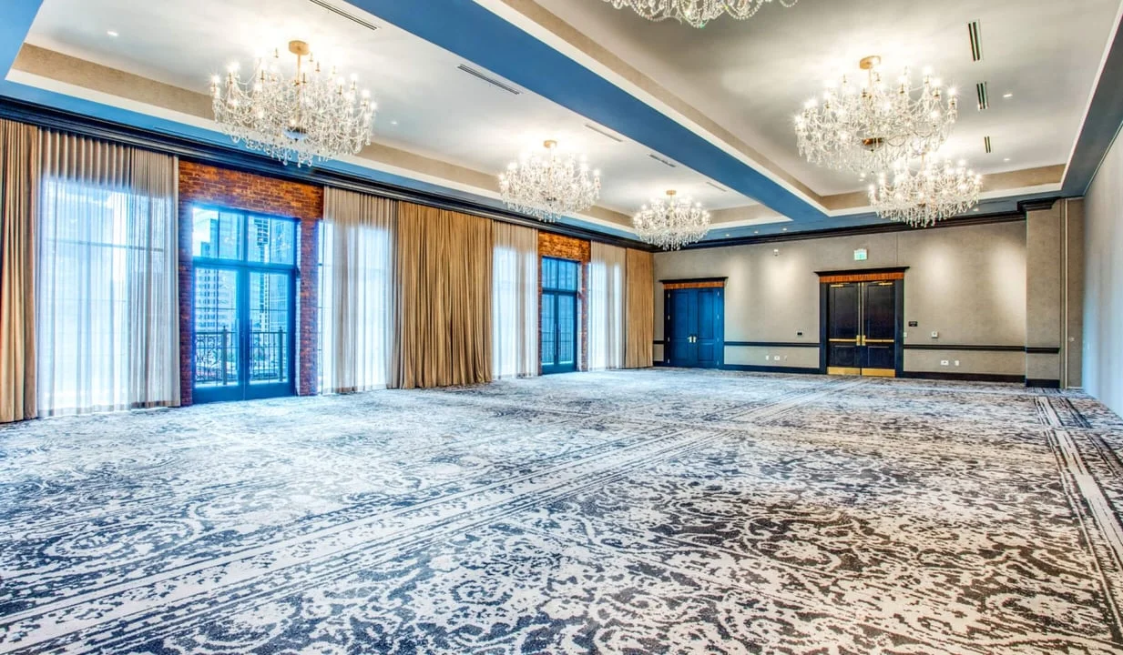 img-the-gold-standard-ballroom